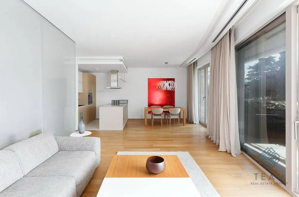 Sale, one bedroom apartment, 107m², Dukley Gardens, Budva