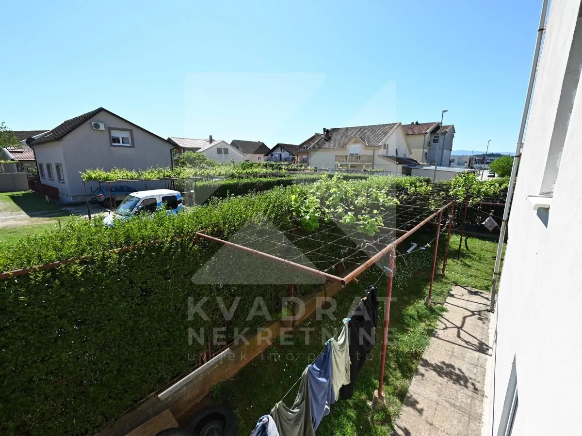 Prodaja, kuća, 370m², Stari Aerodrom, Podgorica