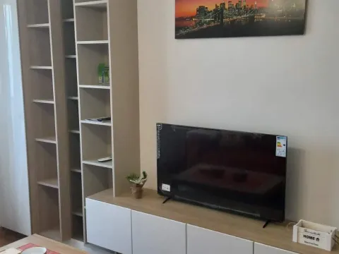 Rent, one bedroom apartment, 43m², City Kvart, Podgorica - image 3