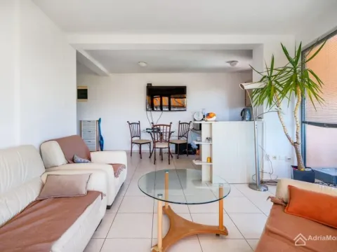 Sale, one bedroom apartment, 55m², Bečići, Budva - image 3