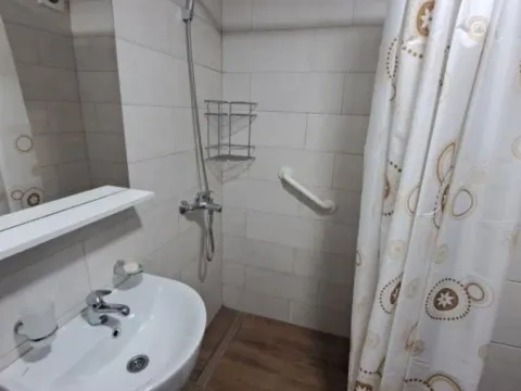 Izdavanje, garsonjera, 28m², Podgorica, Crna Gora - image 5