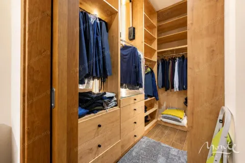 Prodaja, kuća, 166m², Tološi, Podgorica - image 12