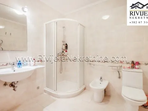 Sale, three bedroom apartment, 244m², Centar, Herceg Novi - image 24