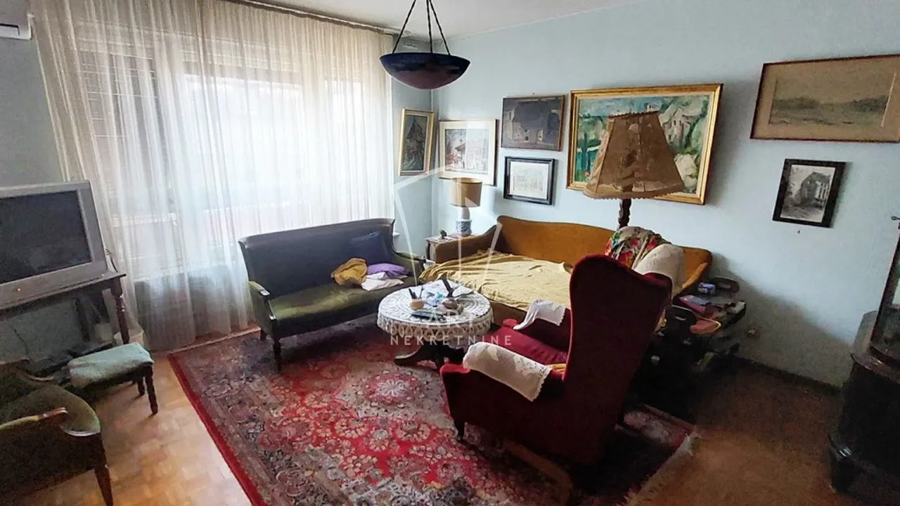 Prodaja, trosoban stan, 80m², Stari Grad, Beograd