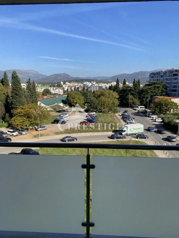 Rent, one bedroom apartment, 60m², Pobrežje, Podgorica