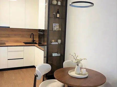 Rent, one bedroom apartment, 50m², Tivat, Crna Gora - image 8