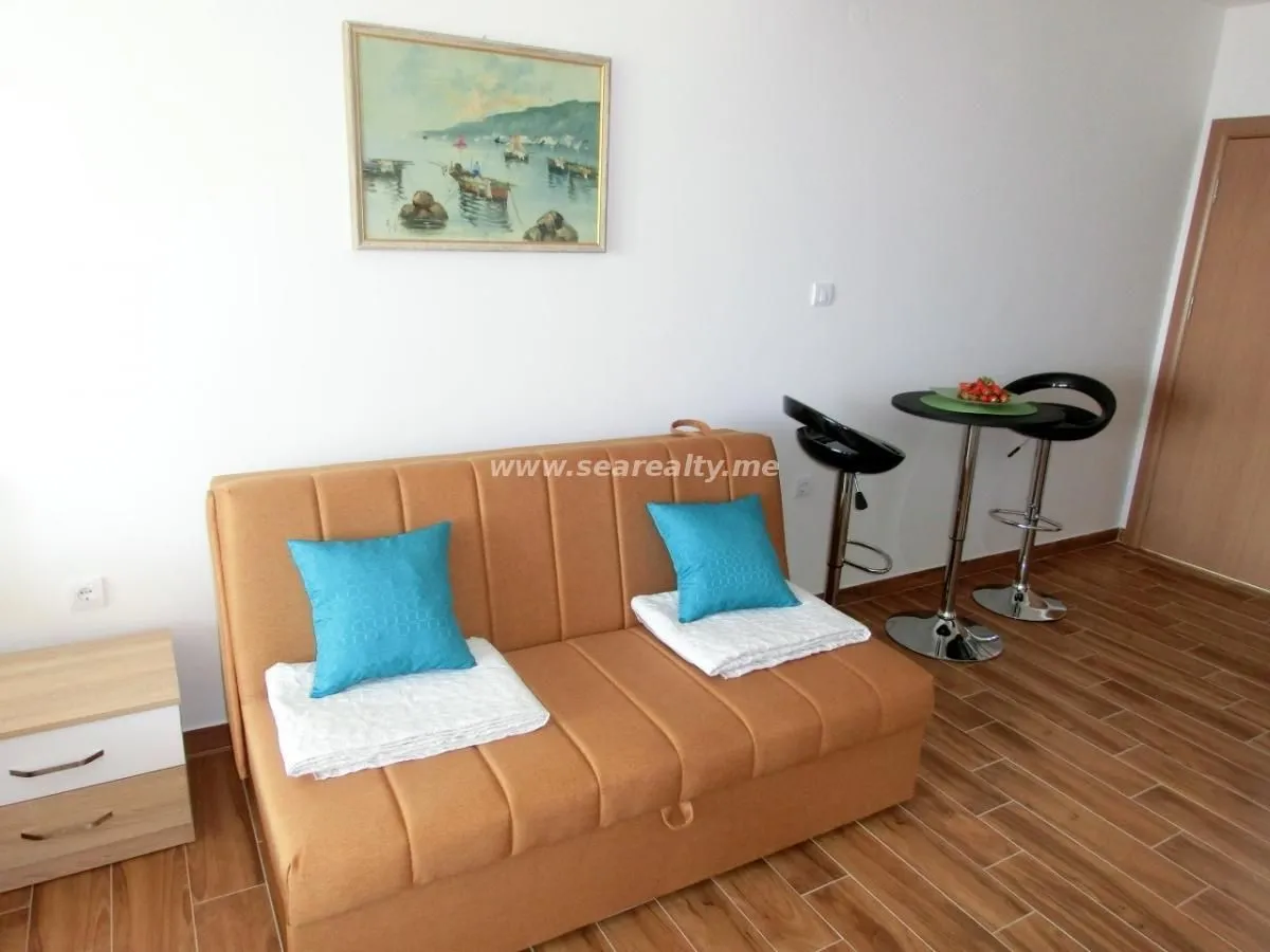 Rent, one bedroom apartment, 30m², Budva, Crna Gora