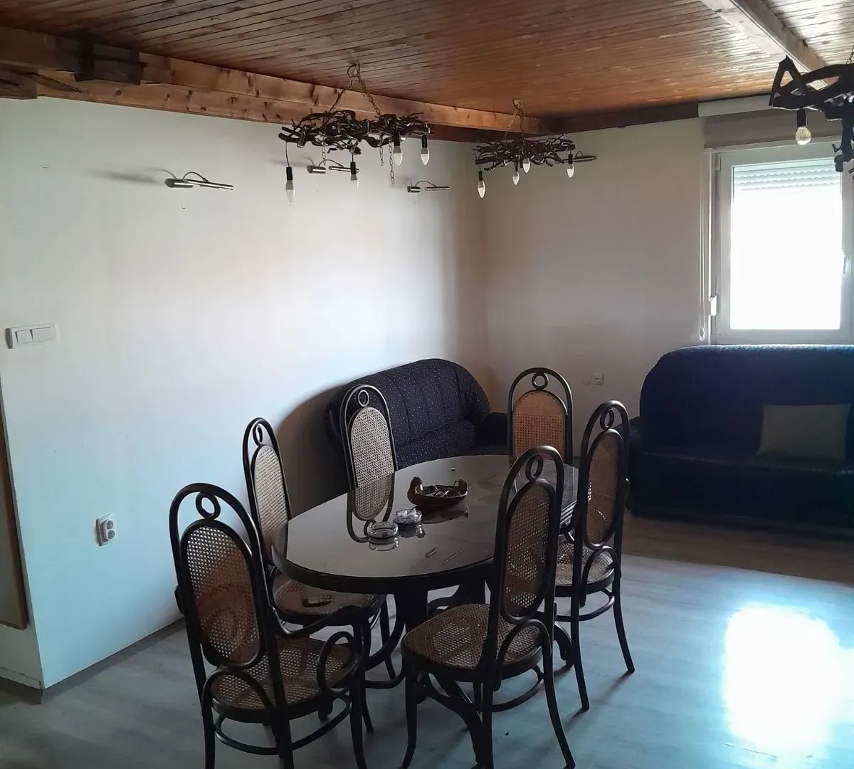 Sale, office space, 450m², Čerević, Beočin