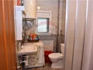 Izdavanje, kuća, 696m², Zlatica, Podgorica - image 31