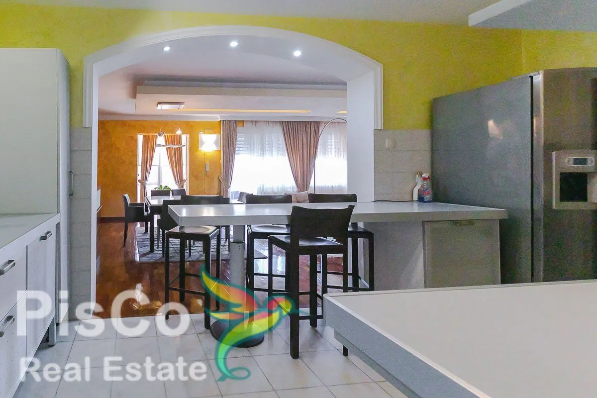 Rent, three bedroom apartment, 170m², Gorica C, Podgorica