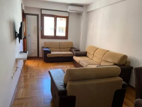 Rent, one bedroom apartment, 44m², Budva, Crna Gora - image 2