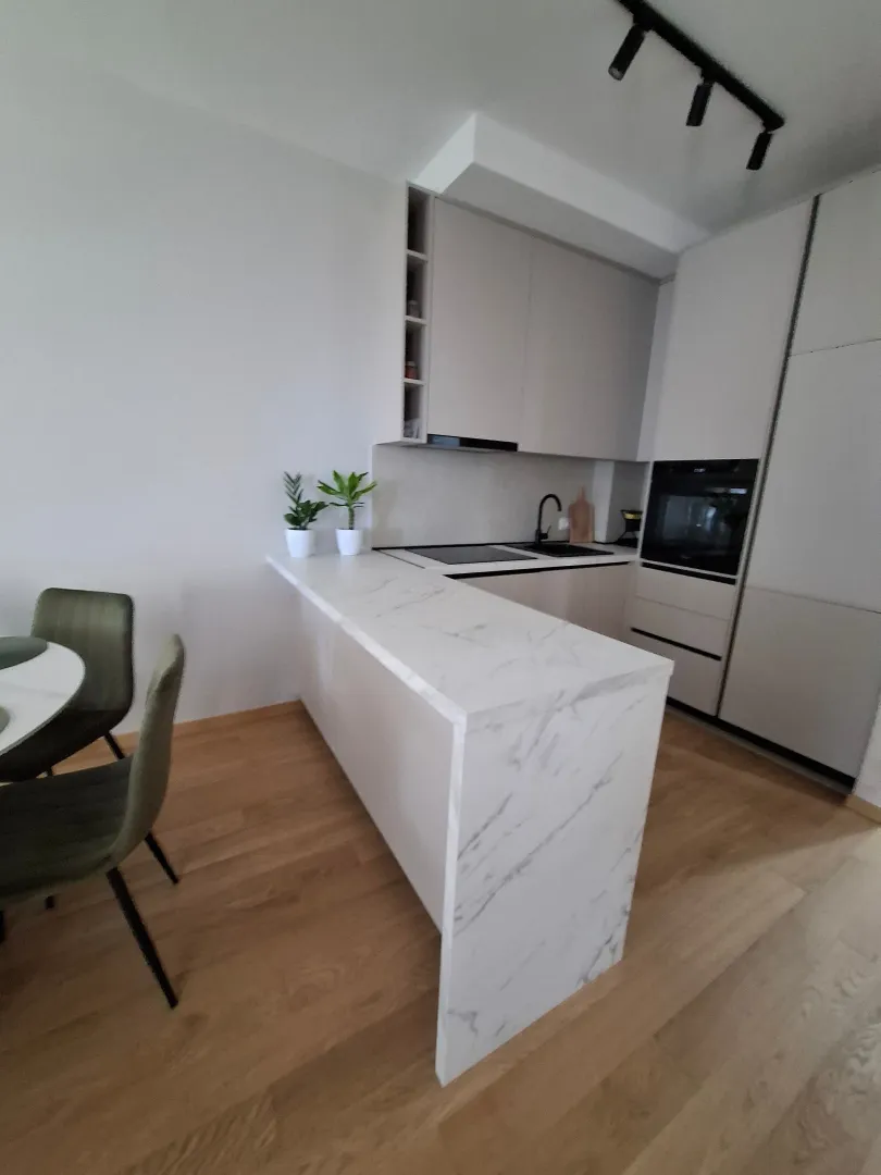 Sale, two bedroom apartment, 71m², Bečići, Budva