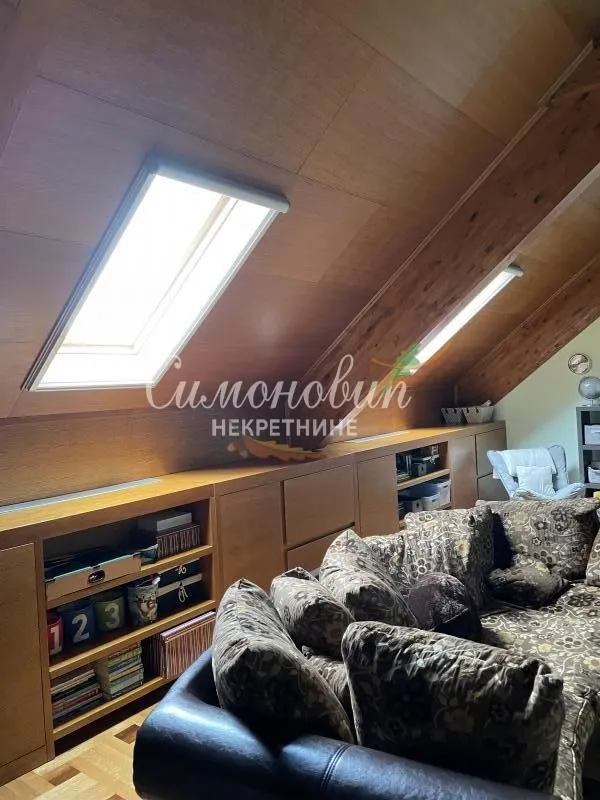 Prodaja, kuća, 700m², Sremska Mitrovica, Srbija
