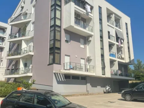 Stan-na-dan, jednosoban stan, 50m², Kava, Tivat - image 11