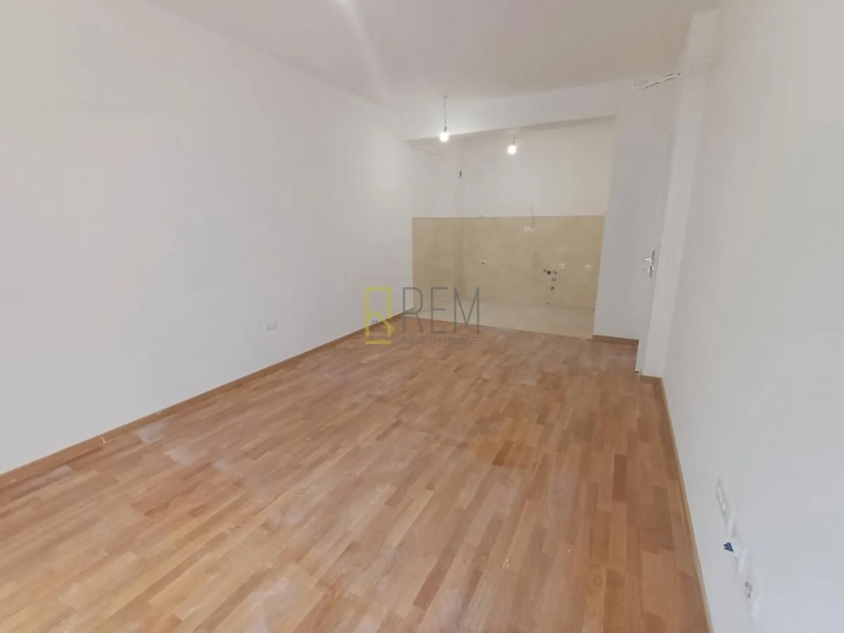 Prodaja, jednosoban stan, 45m², Zabjelo, Podgorica