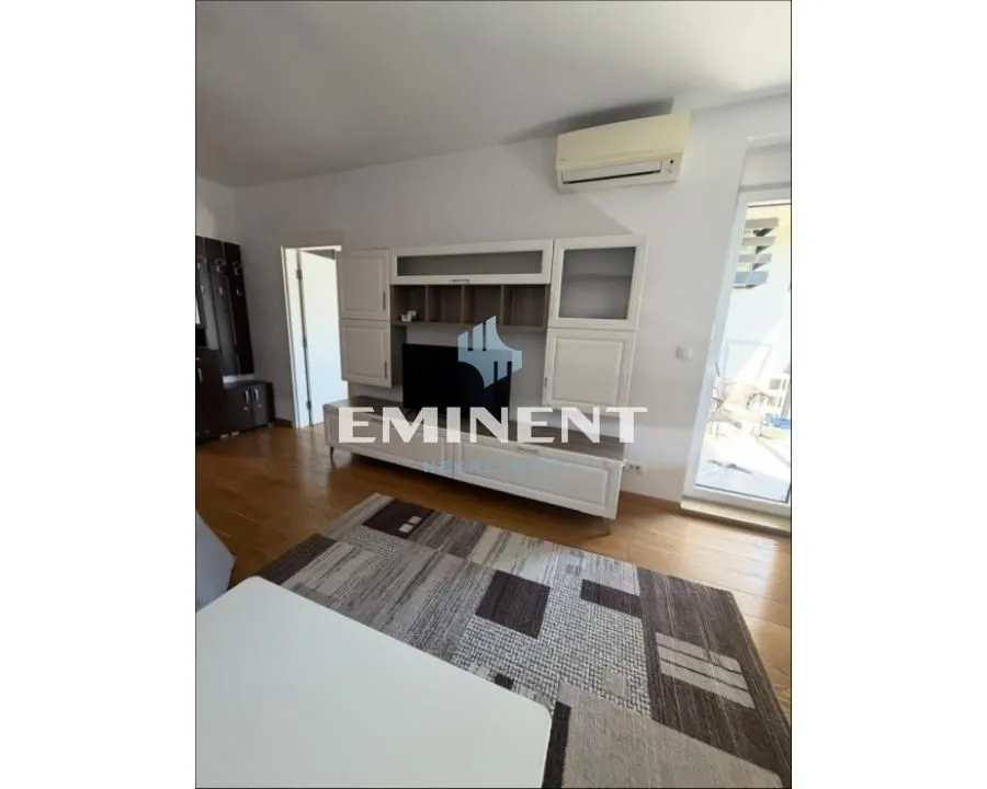 Izdavanje, dvosoban stan, 50m², Ada, Beograd