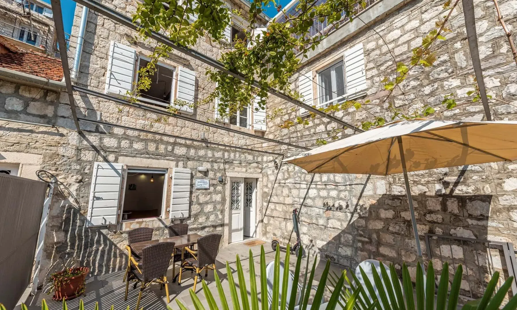 Sale, house, 290m², Perast, Kotor