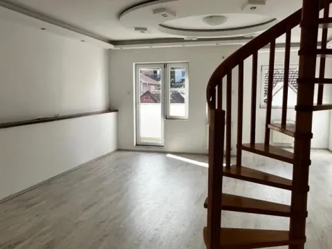 Prodaja, trosoban stan, 130m², Sremski Karlovci, Novi Sad