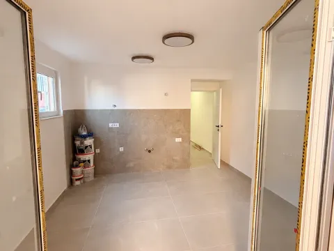 Prodaja, jednosoban stan, 33m², Vidikovac, Budva - image 2
