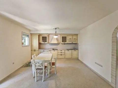 Sale, house, 350m², Šušanj, Bar - image 3