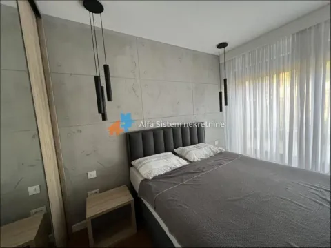 Rent, four bedroom apartment, 115m², Savski Venac, Beograd - image 21