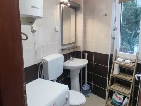 Izdavanje, jednosoban stan, 34m², Lazi, Budva - image 8