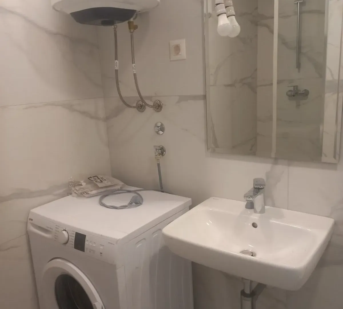 Izdavanje, jednosoban stan, 47m², Stari Aerodrom, Podgorica