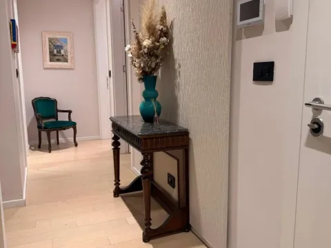 Izdavanje, četvorosoban stan, 103m², Stari Grad, Beograd - image 4