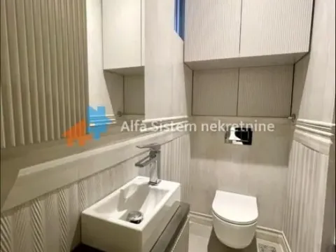 Izdavanje, četvorosoban stan, 153m², Savski Venac, Beograd - image 16