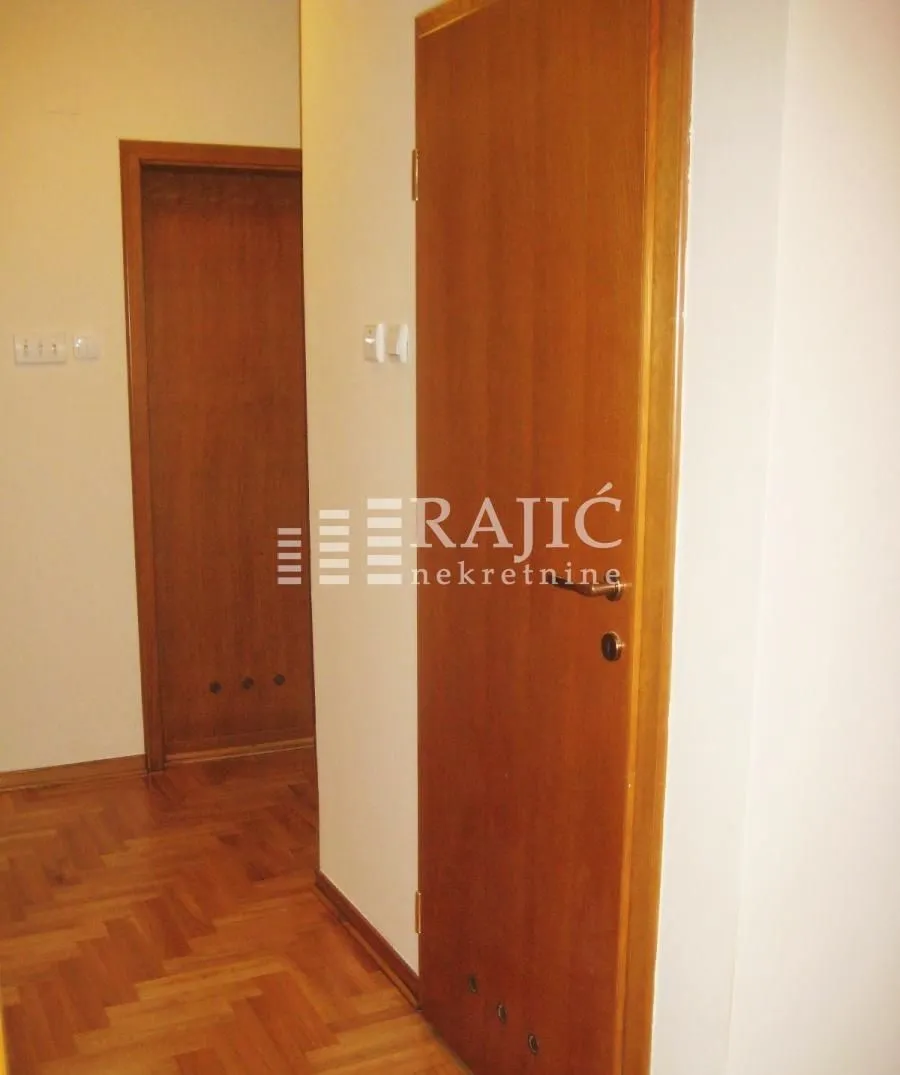 Rent, three bedroom apartment, 71m², Lipov Lad, Zvezdara Sve Podlokacije