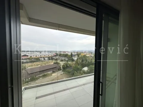 Izdavanje, trosoban stan, 92m², Stari Grad, Beograd - image 6