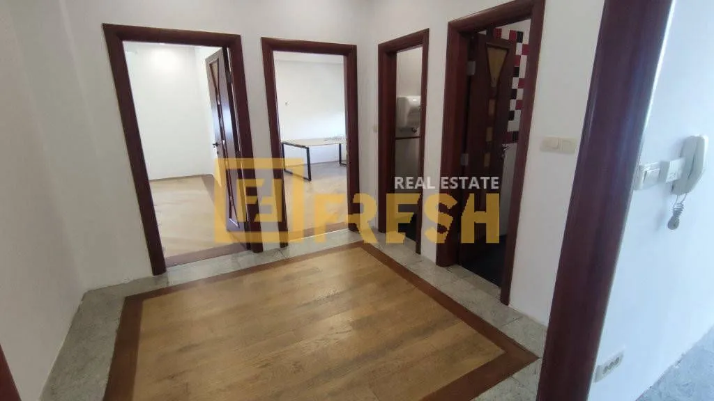 Rent, office space, 160m², Preko Morače, Podgorica
