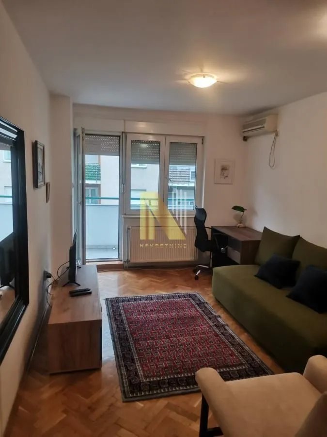 Izdavanje, jednosoban stan, 42m², Grbavica, Novi Sad Sve Podlokacije