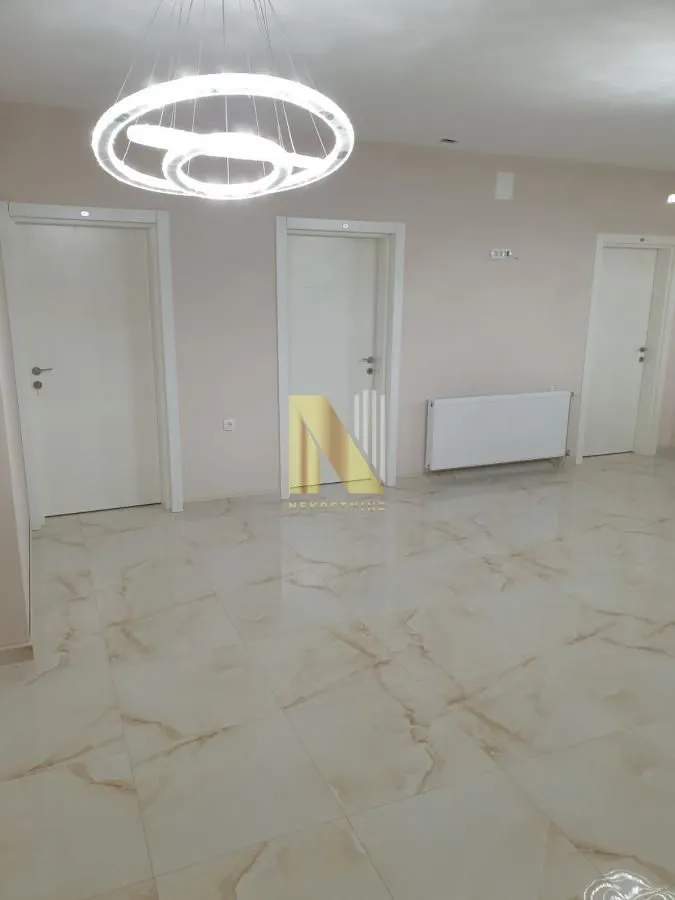 Rent, office space, 550m², Petrovaradin, Novi Sad