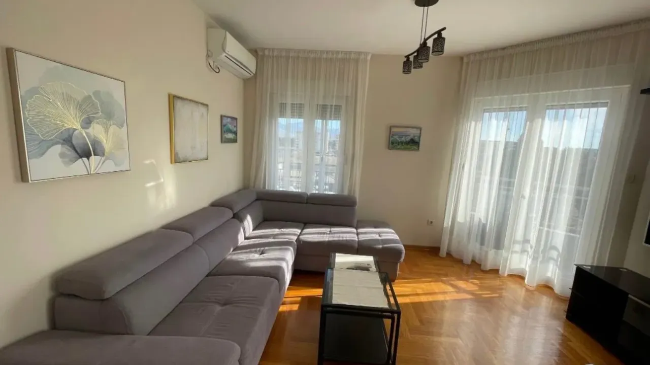 Izdavanje, dvosoban stan, 64m², Zabjelo, Podgorica