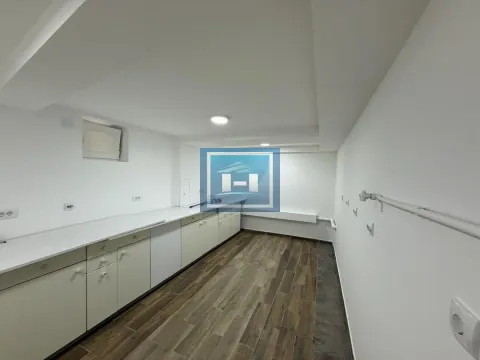 Rent, office space, 120m², Aqua park, Jagodina - image 17