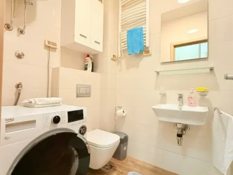 Izdavanje, jednosoban stan, 47m², City Kvart, Podgorica - image 8