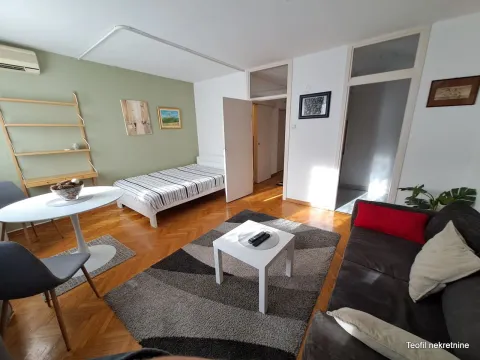 Rent, one bedroom apartment, 33m², Novi Beograd Sve Podlokacije, Beograd - image 2