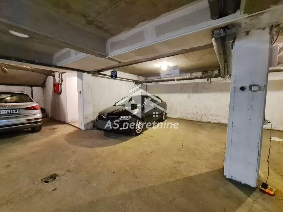 Rent, three bedroom apartment, 78m², Vračar Hram, Vračar Sve Podlokacije