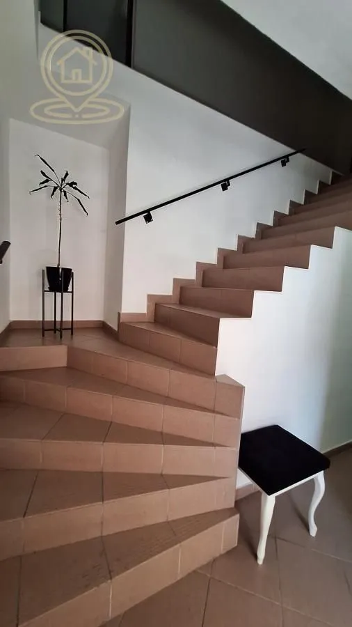 Rent, office space, 320m², Medijana, Niš