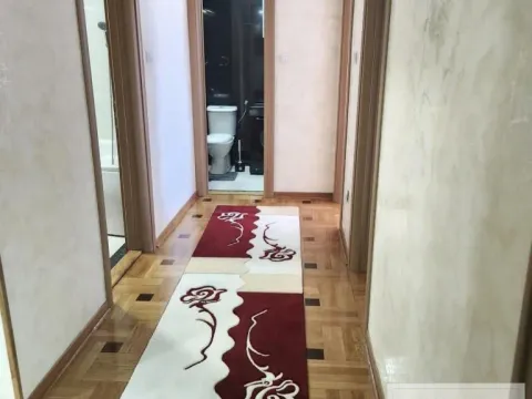 Izdavanje, trosoban stan, 102m², Bulevar patrijarha Pavla, Novi Sad Sve Podlokacije - image 12