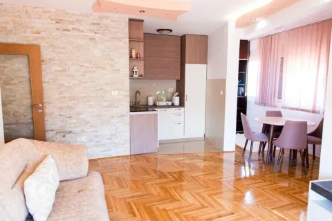 Izdavanje, jednosoban stan, 55m², Ljubović, Podgorica - image 8
