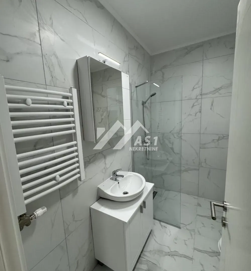 Izdavanje, dvosoban stan, 45m², Avijatičarsko naselje, Novi Sad Sve Podlokacije
