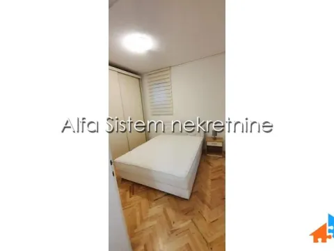 Izdavanje, četvorosoban stan, 120m², Savski Venac, Beograd - image 8