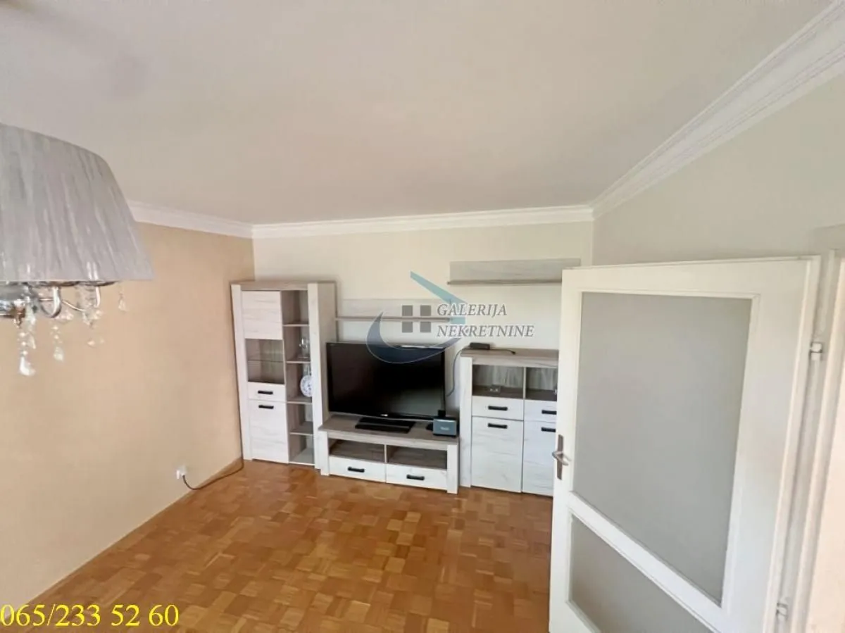 Sale, three bedroom apartment, 75m², Farmaceutski Fakultet, Voždovac Sve Podlokacije
