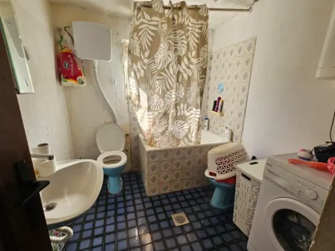 Sale, house, 90m², Zelenika, Podgorica - image 8