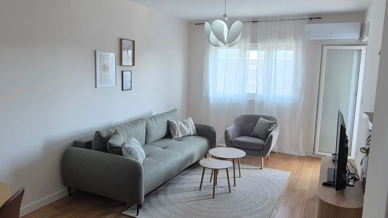 Rent, one bedroom apartment, 49m², Central Point, Podgorica