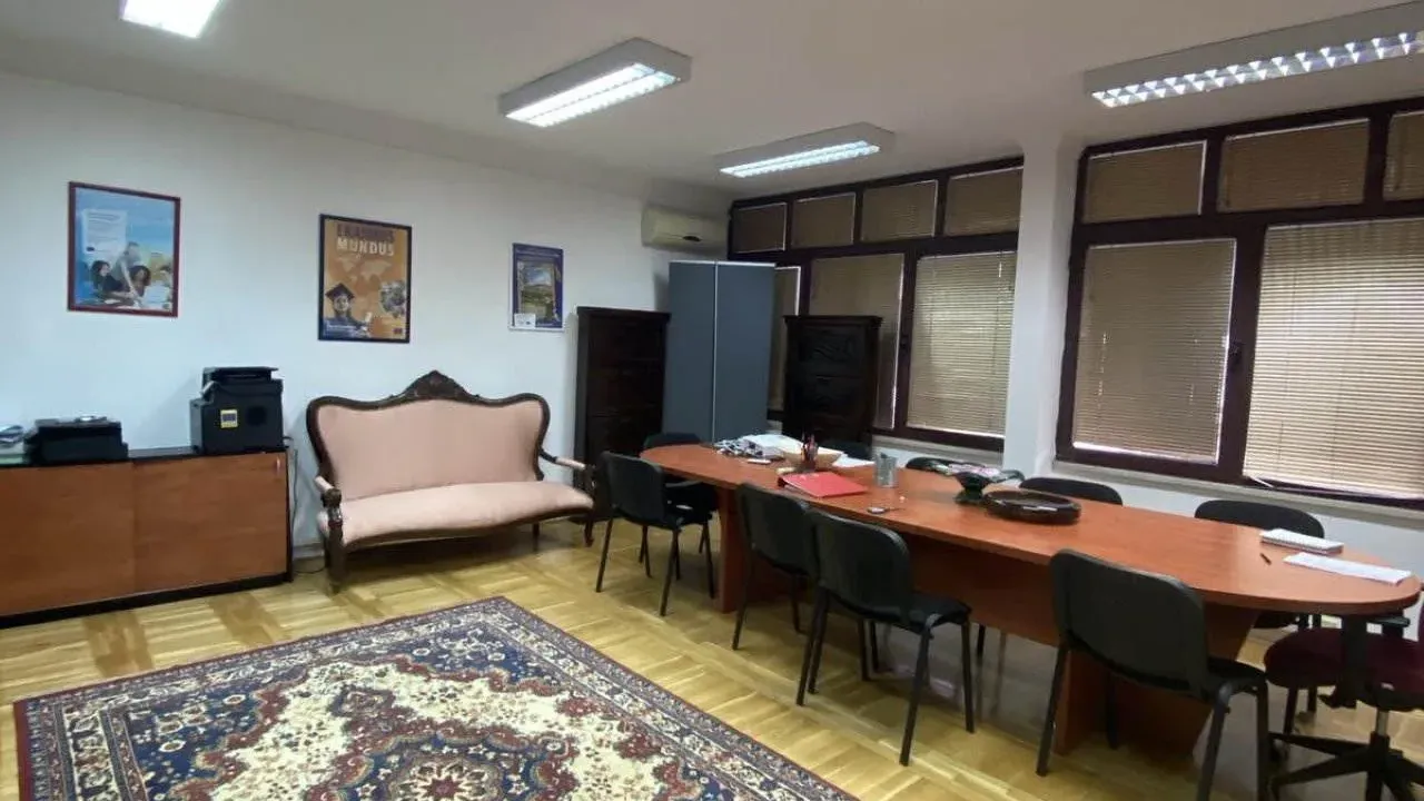 Izdavanje, poslovni prostor, 93m², Podgorica, Crna Gora