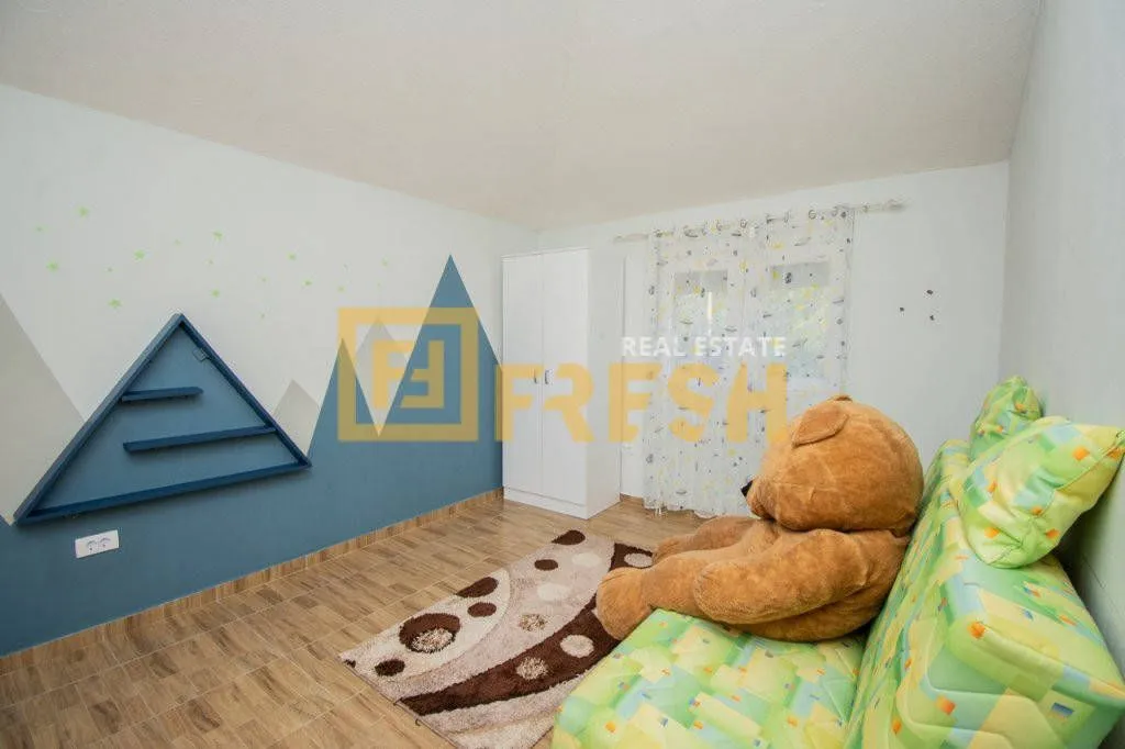 Rent, two bedroom apartment, 125m², Tološi, Podgorica