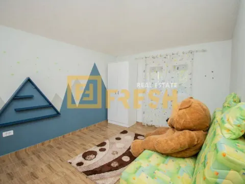 Izdavanje, dvosoban stan, 125m², Tološi, Podgorica - image 8